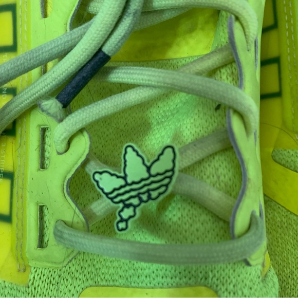 Adidas NMD_R1 V2 ‘Solar Yellow’ 7 - Picture 5 of 7